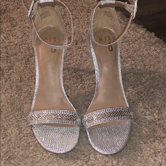 Prom heels - Picture 1 of 4